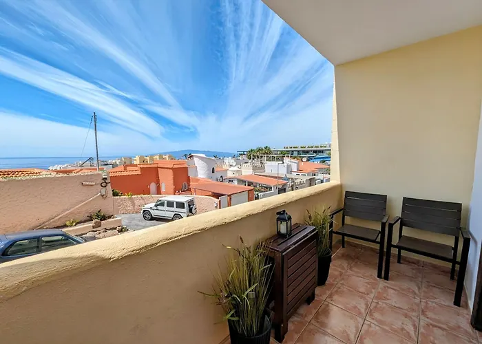Comfortable 2-bedroom Duplex In Playa Paraiso With Ocean View, Balcony, And Shared Pool Costa Adeje (Tenerife)