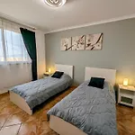 Comfortable 2-bedroom Duplex In Playa Paraiso With Ocean View, Balcony, And Shared Pool