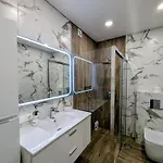 Daire Comfortable 2-bedroom Duplex In Playa Paraiso With Ocean View, Balcony, And Shared Pool *