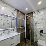 Comfortable 2-bedroom Duplex In Playa Paraiso With Ocean View, Balcony, And Shared Pool Daire Costa Adeje