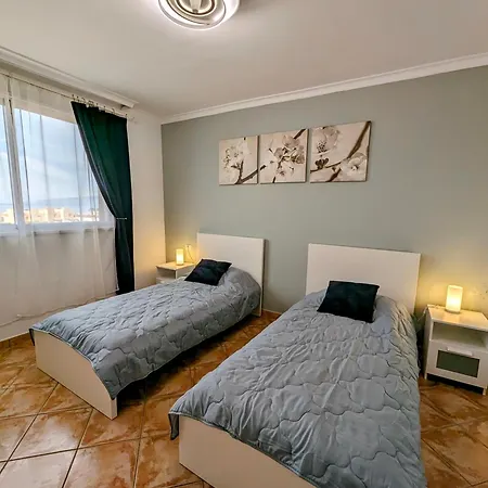 Comfortable 2-bedroom Duplex In Playa Paraiso With Ocean View, Balcony, And Shared Pool