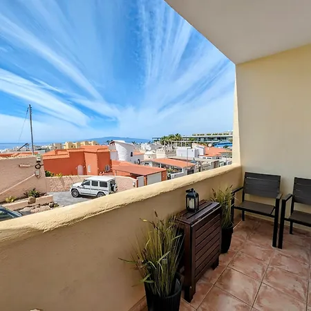 Comfortable 2-bedroom Duplex In Playa Paraiso With Ocean View, Balcony, And Shared Pool Costa Adeje (Tenerife)