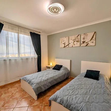 Apartment Comfortable 2-bedroom Duplex In Playa Paraiso With Ocean View, Balcony, And Shared Pool
