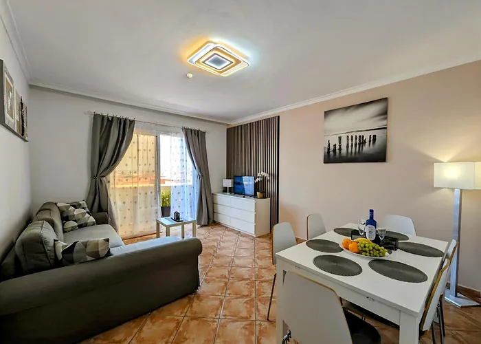 Comfortable 2-bedroom Duplex In Playa Paraiso With Ocean View, Balcony, And Shared Pool